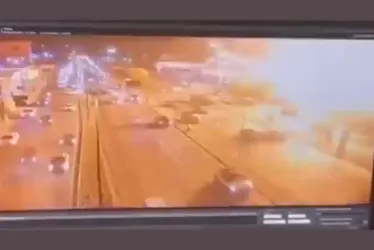 
				Câmera de segurança registra momento de explosão na zona leste de SP. Veja
			
			