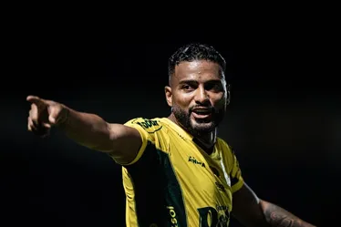
				Com gol relâmpago e lei do ex, Mirassol vence o São Paulo pelo Brasileirão
			
			