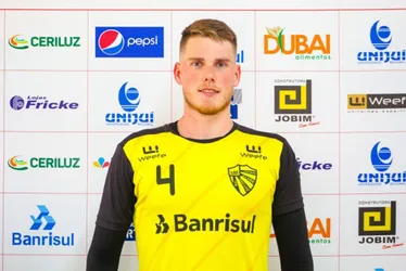 <br /> Conheça Wellerson Silva, o novo goleiro do CSA<br /><br />