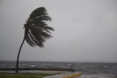 
				Furacão ameaça países do Caribe; Jamaica se prepara para catástrofe

			