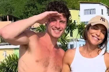 
				Ivete Sangalo sobre visita de Shawn Mendes: "Lavou prato, varreu a casa"
			
			