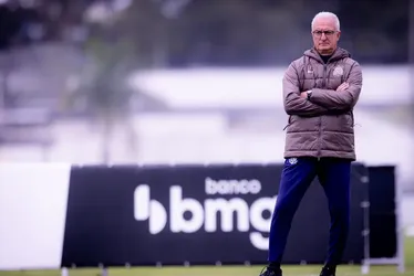 
				José Martínez falta em treinos do Corinthians e está fora do clássico contra o Santos
			
			