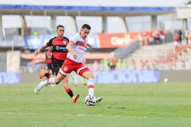 
				No Rei Pelé, CRB vira sobre o Atlético-GO e segue com sonho vivo do acesso: 2 a 1

			