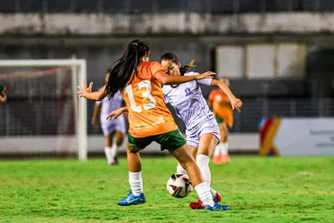 
				Nos acréscimos, Piauí vira para cima do Ceará na Copa Rainha Marta
			
			
