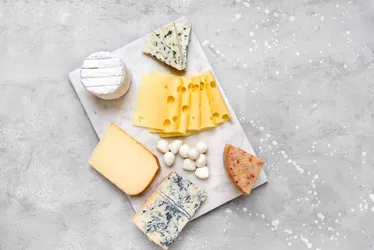 
				Qual queijo escolher para manter a dieta em dia? Nutri responde
			
			