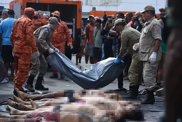 
				Polícia atualiza para 121 o número de mortos na megaoperação no Rio

			