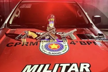 
				Quatro integrantes do Comando Vermelho são presos em Maceió após denúncia de tiros
			
			