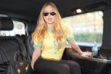 
				Virginia passa perrengue para assistir jogo de Vini Jr. em Londres
			
			