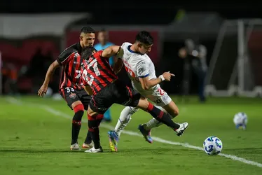 
				Vitória bate o Bahia, quebra tabu em Ba-Vis e segue vivo no Brasileirão
			
			