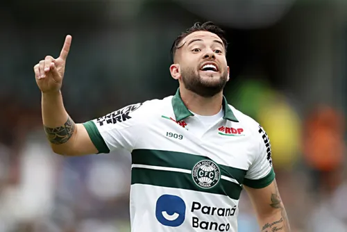 
				Autor de gol do CRB contra o Atlético-GO já foi camisa 10 do Coritiba
			
			