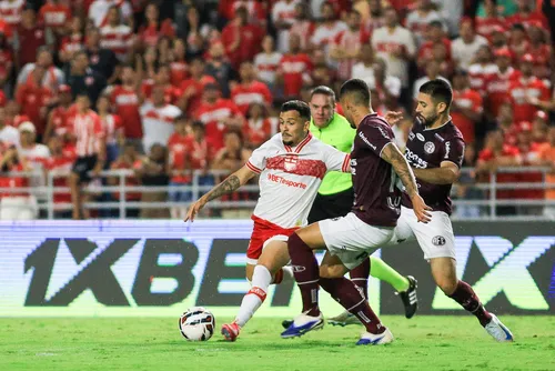 
				CRB empata com a Ferroviária e segue na 9ª posição na tabela da Série B: 2x2
			
			