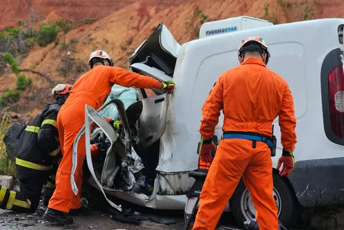 
				Colisão frontal na BR-424 deixa um morto e outro ferido em Marechal Deodoro
			
			