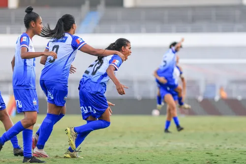 
				Com raça, Alagoas goleia Sergipe e é campeã da Copa Rainha Marta Nordeste: 3 a 0
			
			