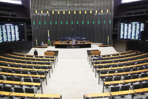 
				‘Efeito Tarcísio’ enterra fusão MDB-Republicanos
			
			