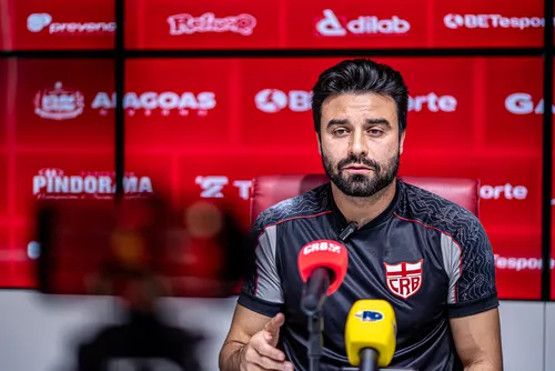 
				Matheus Albino fala sobre possibilidade de acesso do CRB: "Acreditar até o final"
			
			