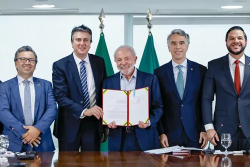 
				O dia em que Lula agradeceu Rafael Brito por acabar atraso de 37 anos
			
			