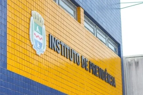 
				Caso Master: JHC não teme investigação, mas processa críticos
			
			