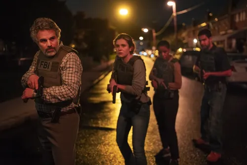 
				'Task': Onde a fé se despedaça e o desespero se humaniza
			
			