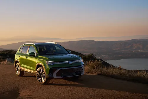 
				Volkswagen Taos muda de visual e tenta recuperar terreno entre os SUVs
			
			
