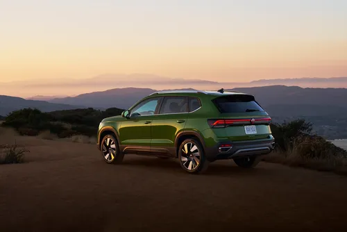
				Volkswagen Taos muda de visual e tenta recuperar terreno entre os SUVs
			
			