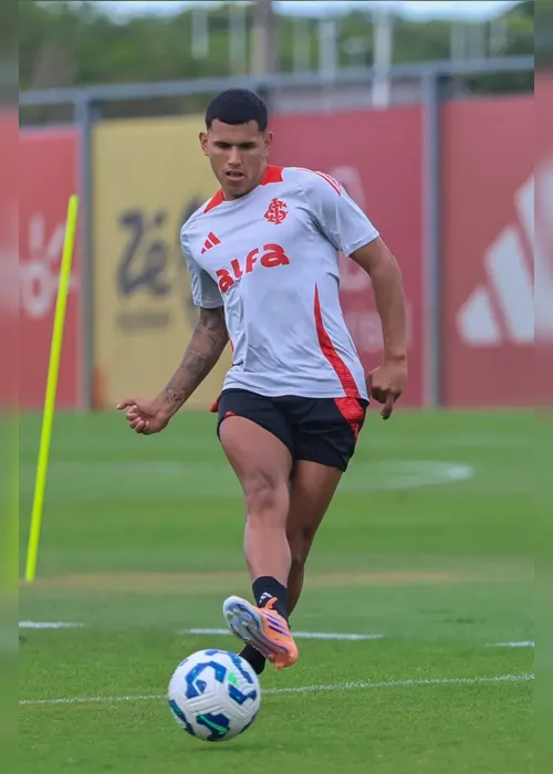 
				Abel Braga deve surpreender na primeira escalação do Internacional
			
			