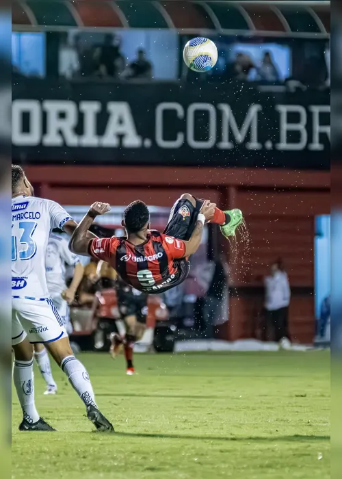 
				Com brasileiros na disputa, Fifa divulga indicados aos prêmios Púskas e Marta; veja lista!
			
			