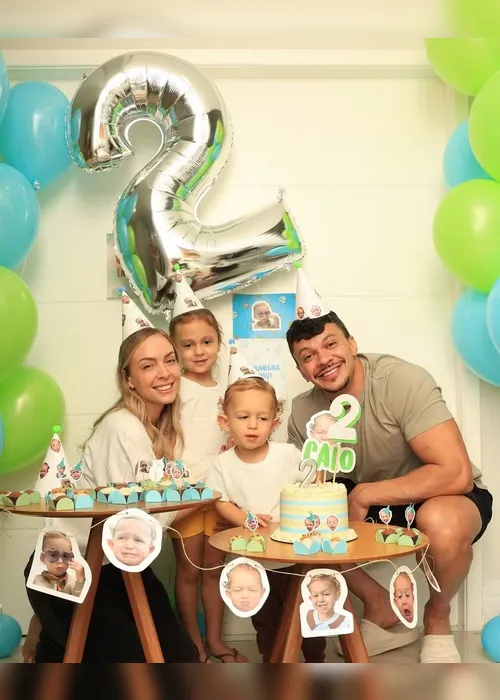 
				Júlio Cocielo anuncia término do casamento com Tata Estaniecki

			