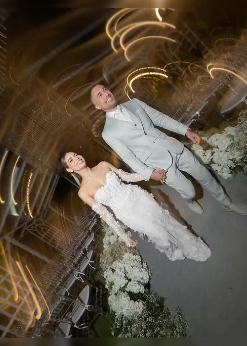
				Lexa e Ricardo Vianna curtem lua de mel na Turquia após festão de casamento
			
			