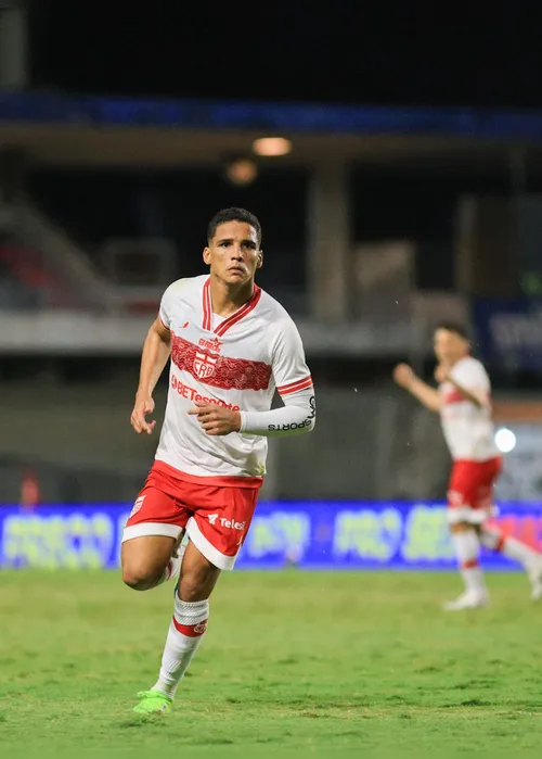 
				Saiba quem é: CRB tem desfalque de titular para jogo contra o Vila Nova
			
			