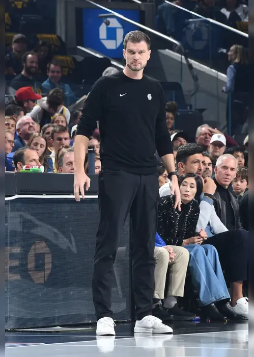 
				Tiago Splitter supera Curry e quebra jejum de quatro anos na NBA
			
			