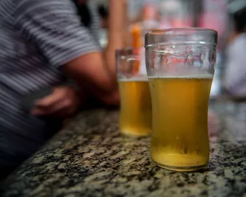 Conheça a “síndrome do coração festeiro”, ligada ao excesso de álcool