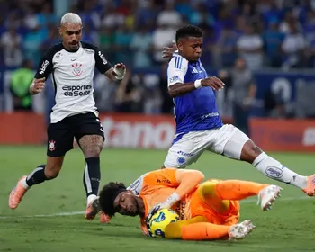 Corinthians e Cruzeiro duelam para coroar a temporada e evitar crise