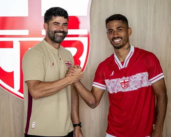 Hereda retorna ao CRB e destaca bom condicionamento após lesão: "Não sinto mais dor"