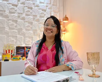 Uso excessivo de telas durante férias escolares pode prejudicar o retorno às aulas