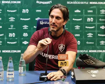 Zubeldía vê erro de arbitragem em lance decisivo de Vasco x Fluminense: 'Deveria voltar'