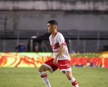 Danielzinho aposta em entrosamento e concentração como armas do CRB para vencer clássico