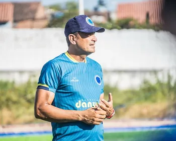 Técnico Carlos Humberto é demitido do Cruzeiro de Arapiraca