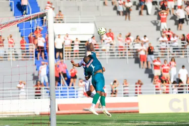 
				CRB desperdiça diversas chances, mas vence CSE na estreia do Alagoano: 1 x 0

			