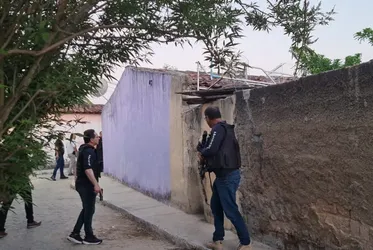 
				Polícia Civil prende suspeitos de tráfico e homicídio durante operação no Sertão
			
			