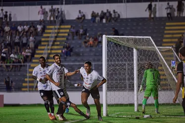 
				ASA vence o Cruzeiro e leva a melhor no clássico de Arapiraca: 4x2
			
			