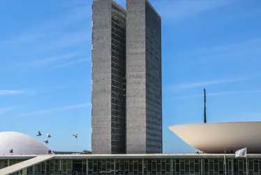 
				Fundão eleitoral, que faz alegria dos partidos, supera até valores do ‘novo PAC’
			
			