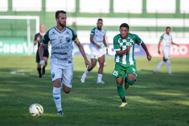 
				Murici bate Coruripe por 1x0 e conquista a primeira vitória no Alagoano
			
			