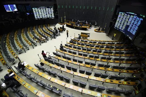 
				Zema é o segundo concorrente de Lula em outubro a virar alvo de Moraes
			
			