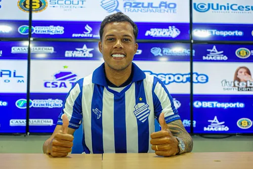
				CSA apresenta Matheus Souza e Luquinhas e reforça setor ofensivo para 2026
			
			
