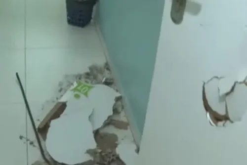 
				Criminosos arrombam escola de idiomas na Jatiúca e levam televisores
			
			