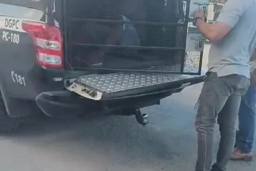 
				Foragido por tentar matar ex grávida em SP é preso em Passo de Camaragibe
			
			