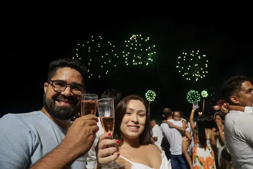 
				Veja como foi a virada de ano na orla de Maceió; vídeos
			
			