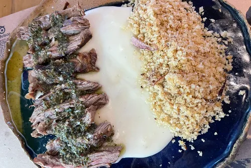 
				Onde o mar encontra a brasa - Mahr Gastronomia
			
			