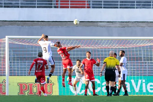 
				ASA é letal no Rei Pelé, quebra invencibilidade do CRB e assume a liderança: 3 x 0
			
			