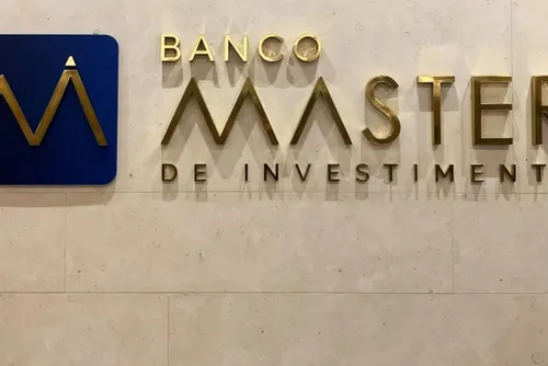 
				CPMI do INSS e Master têm Lewandowski em comum
			
			
